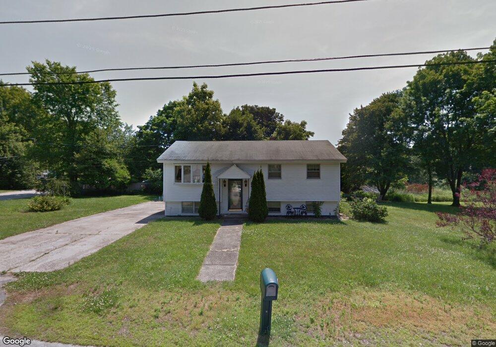 33 Blue Jay Ave, Dracut, MA 01826 - photo 1