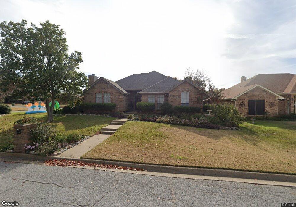 8536 Ellis Dr, North Richland Hills, TX 76182 - photo 1