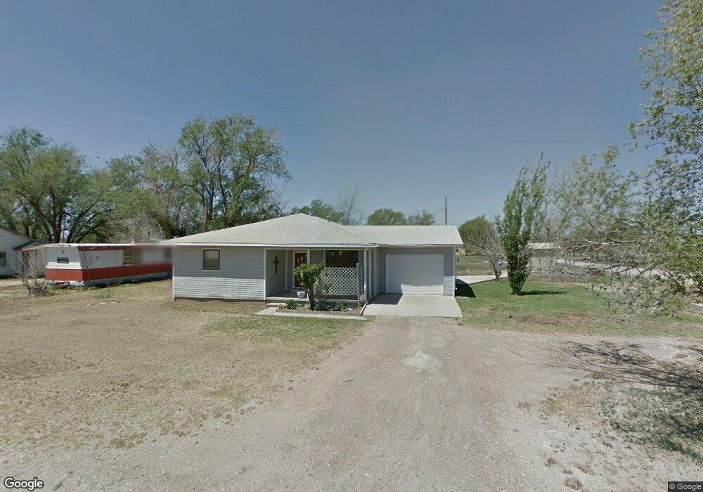 2417 Hoyle St, Plainview, TX 79072 - photo 1