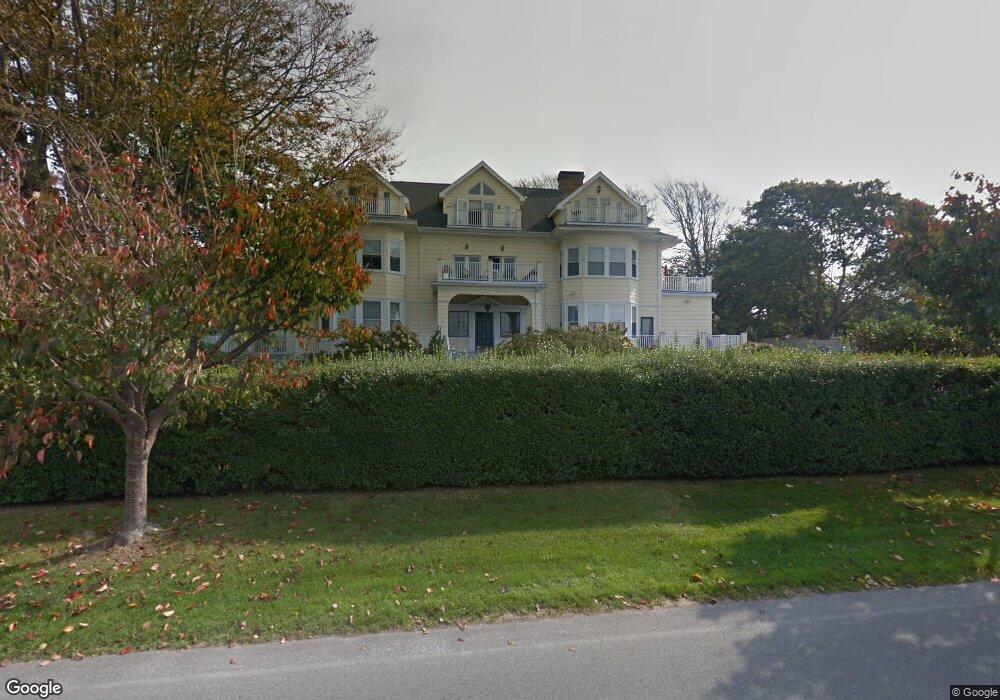 398 Wolcott Ave unit 5, Middletown, RI 02842 - photo 1