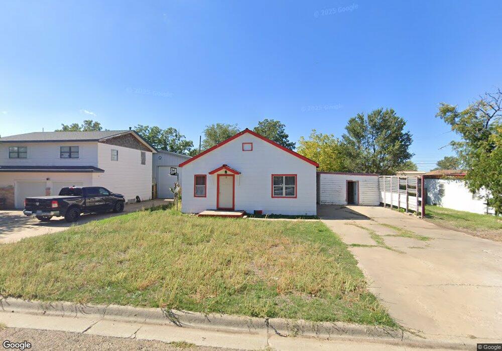 613 Cedar Ave, Dumas, TX 79029 - photo 1