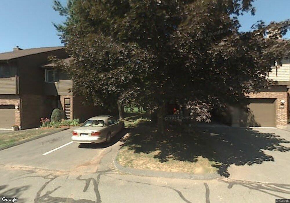 168 Hunters Ln, Newington, CT 06111 - photo 1