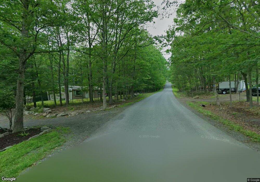 221 Recreation Dr, Effort, PA 18330 - photo 1