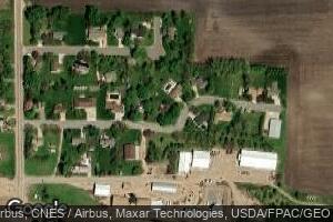 460 Pine Ave, Bird Island, MN 55310