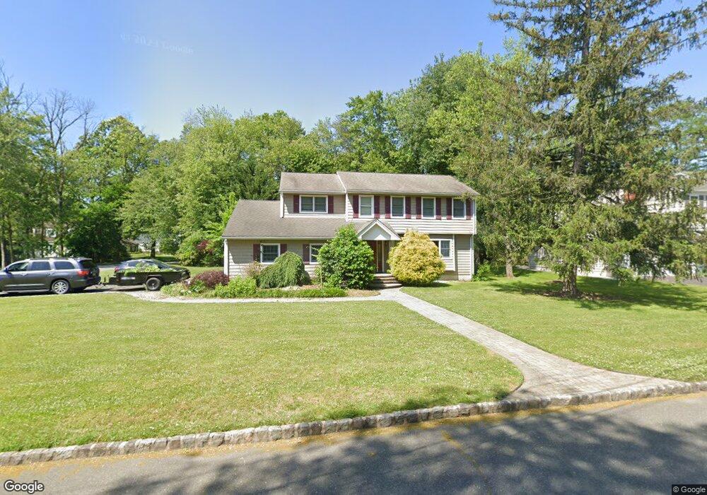 15 Mill Pond Rd, New Providence, NJ 07974 - photo 1
