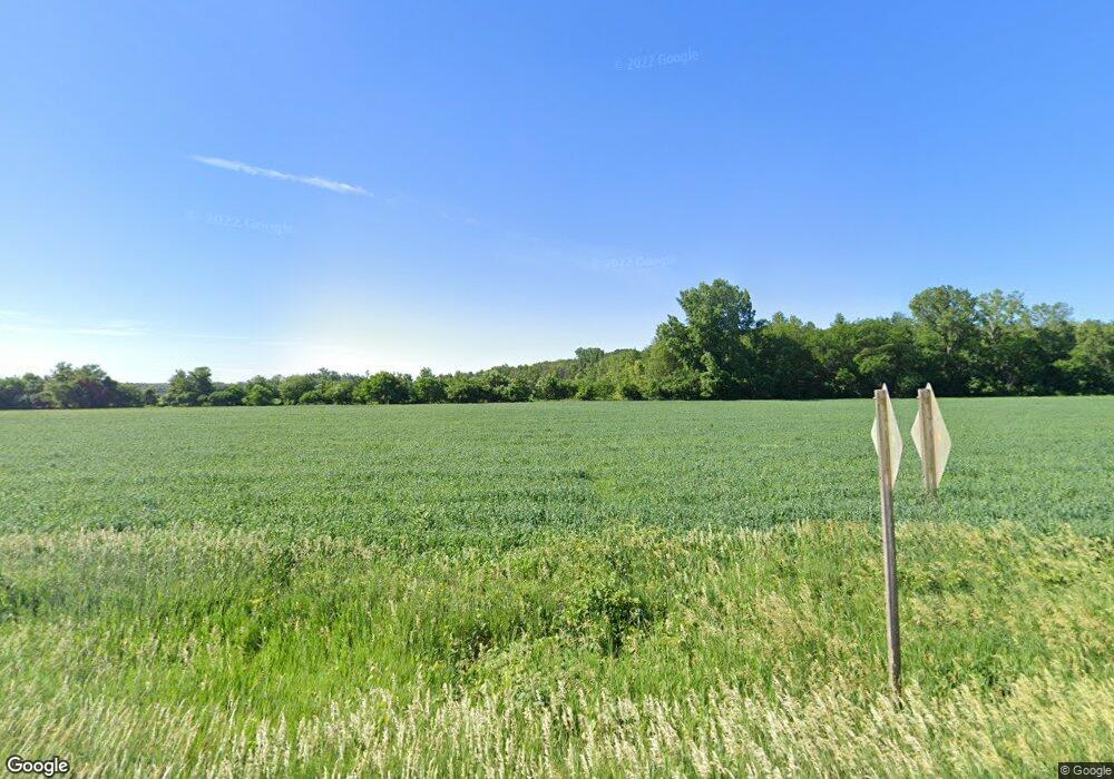 4932 Blue Creek Rd unit 3, Center Point, IA 52213 - photo 1