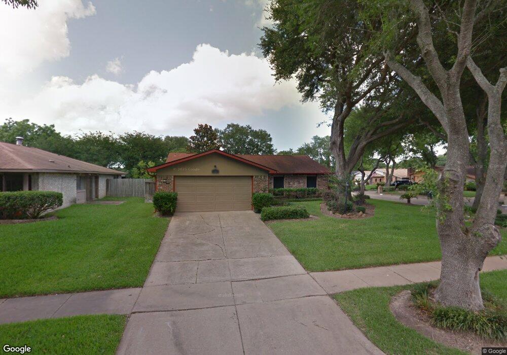 6102 W Ridgecreek Dr, Houston, TX 77053 - photo 1