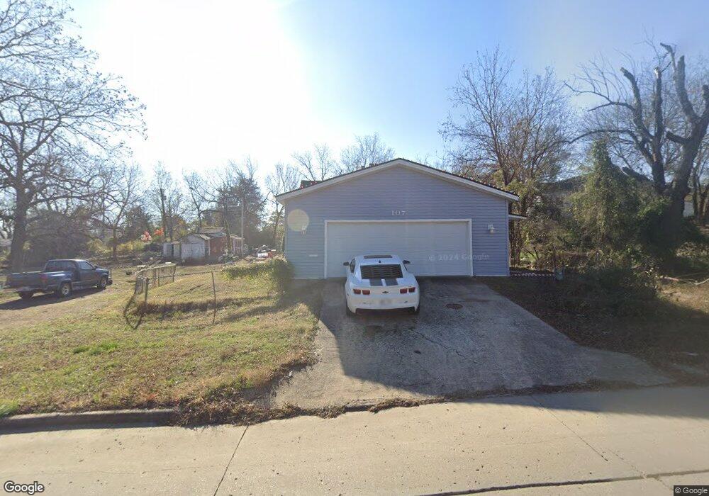 107 W Merrick St, Henryetta, OK 74437 - photo 1