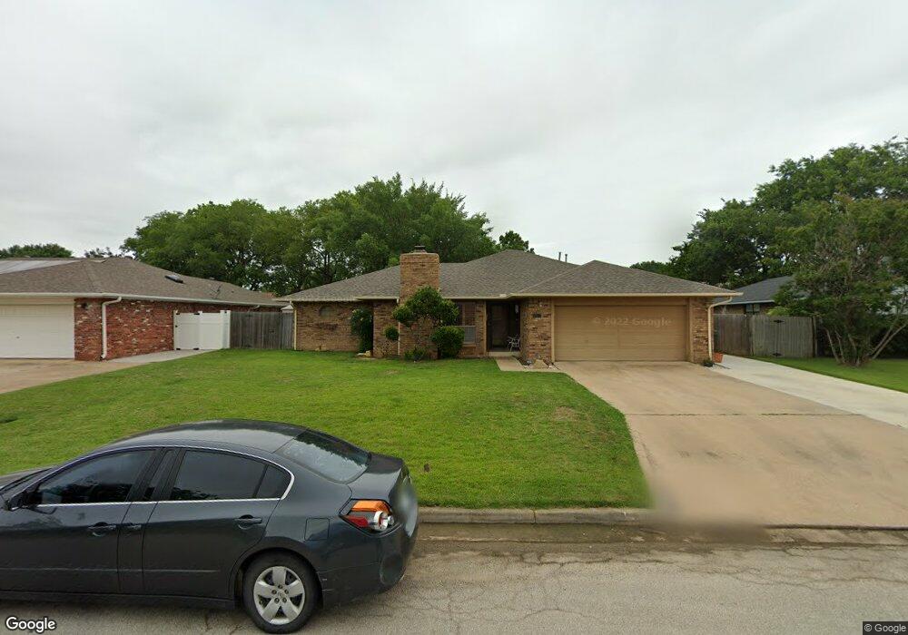 1911 8th Ave NW, Ardmore, OK 73401 - photo 1