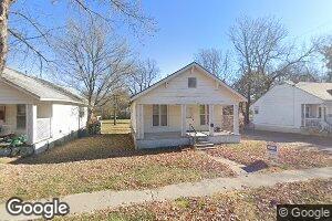 314 N 6th St, Neodesha, KS 66757