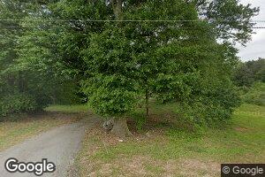 120 Roach St, Royston, GA 30662
