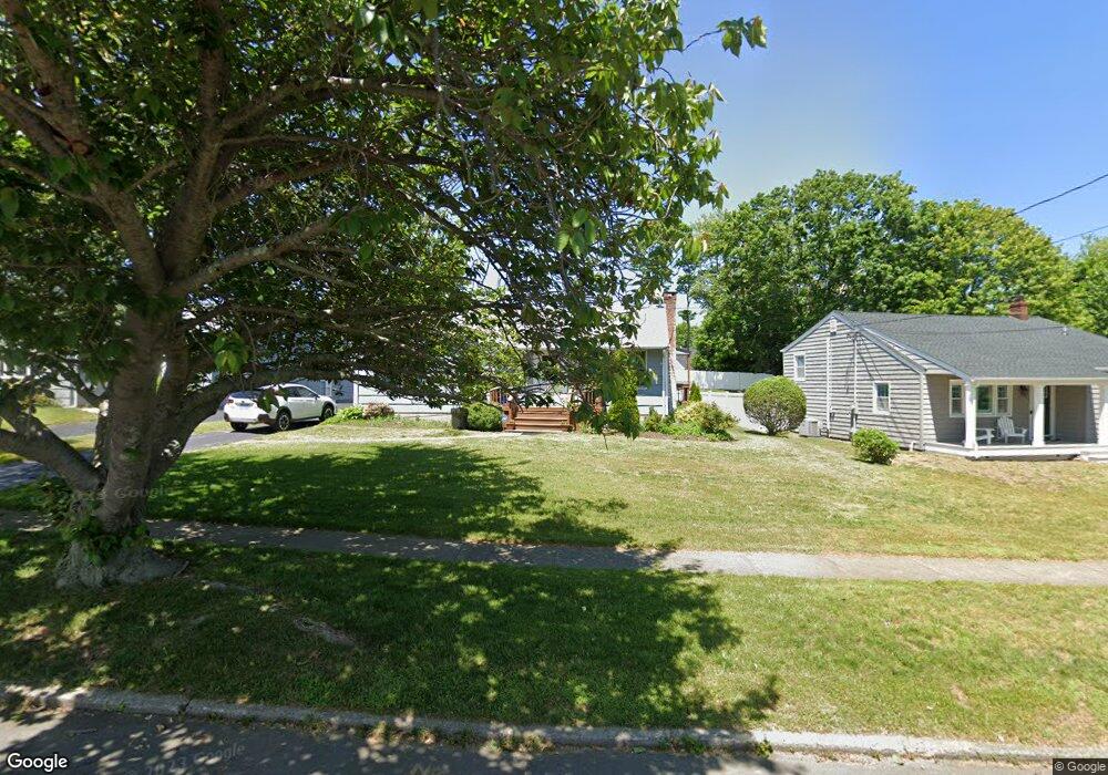 90 Maureen St, Stratford, CT 06615 - photo 1