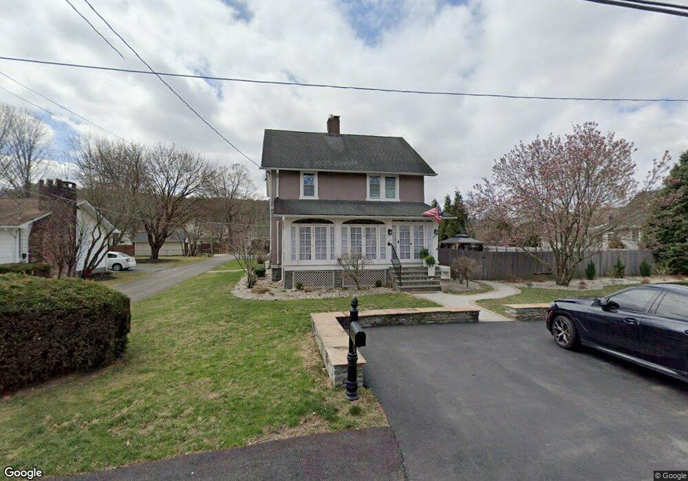 308 W Catherine St, Milford, PA 18337 - photo 1