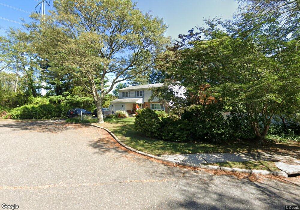 61 Scott St, Dix Hills, NY 11746 - photo 1