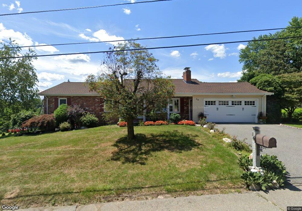 16 Colwell Dr, Cumberland, RI 02864 - photo 1