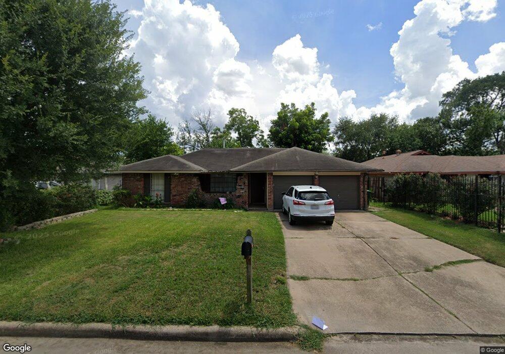 4515 Bayou Vista Dr, Houston, TX 77091 - photo 1