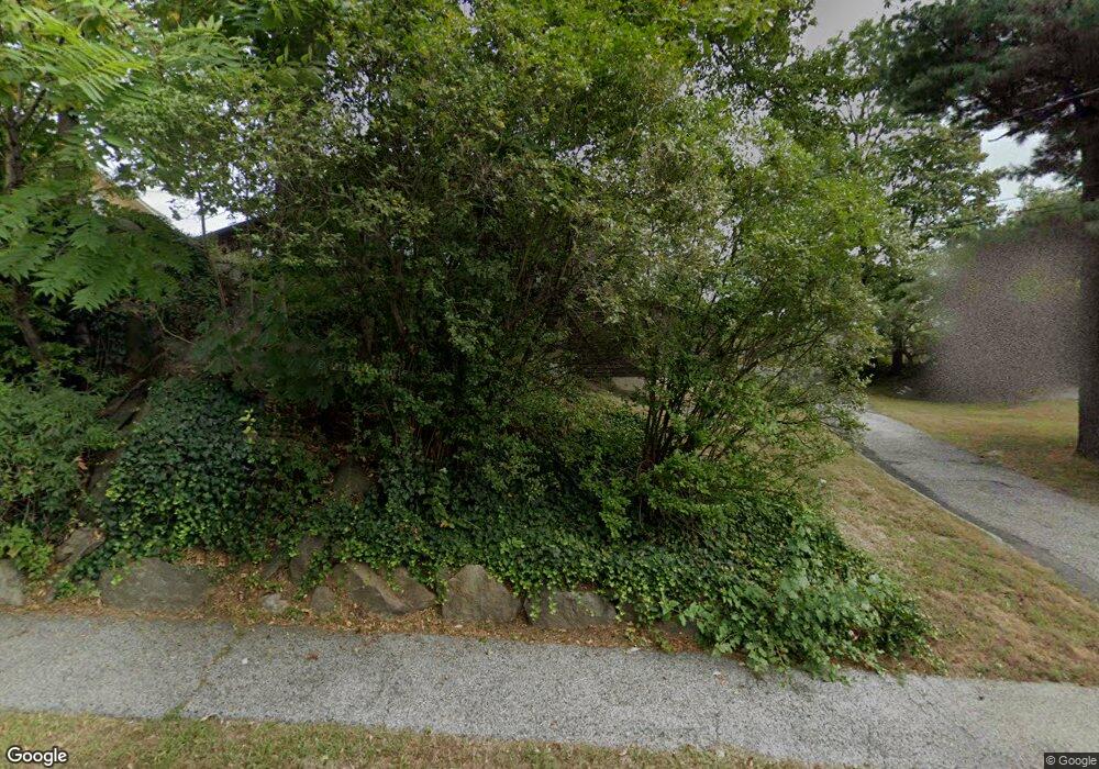 95 Havemeyer Place, Greenwich, CT 06830 - photo 1