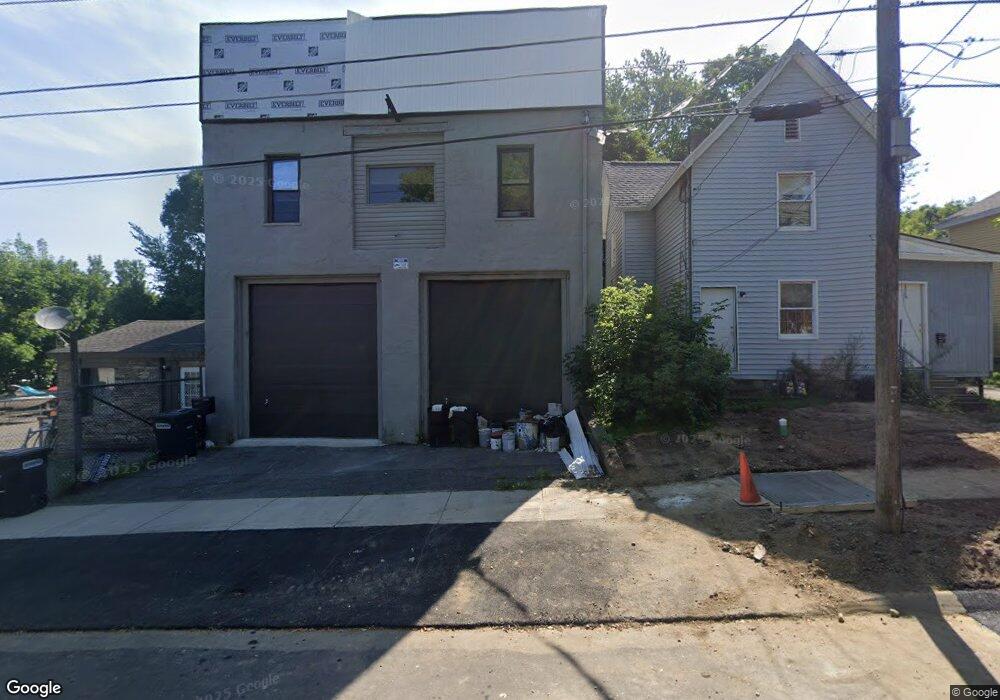 146 Daniels Ave, Pittsfield, MA 01201 - photo 1