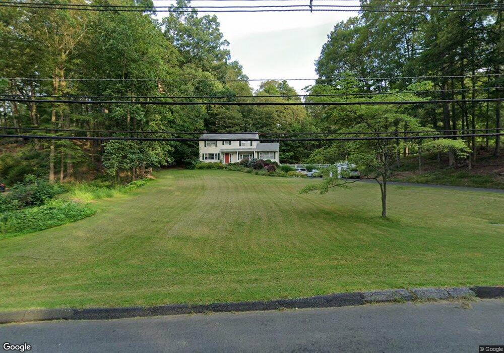 47 Pierrepont Dr, Ridgefield, CT 06877 - photo 1