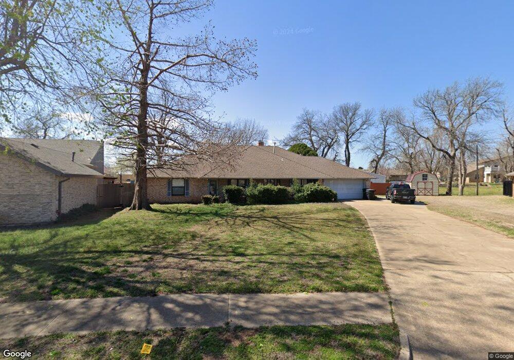 1301 NE 20th Place, Moore, OK 73160 - photo 1