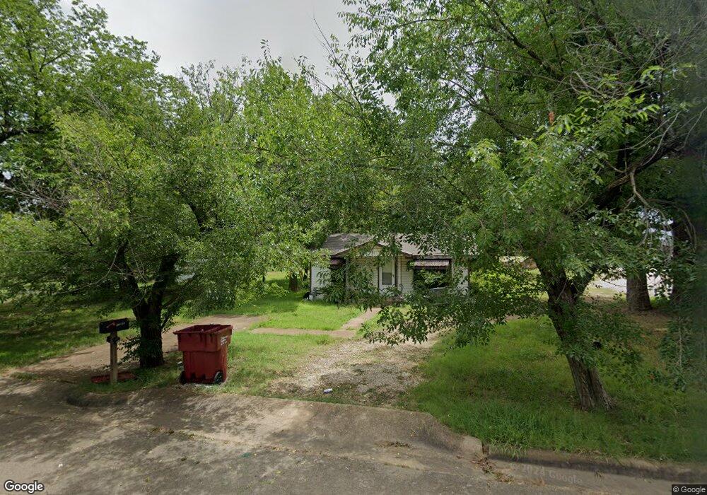 402 N F St, Hugo, OK 74743 - photo 1