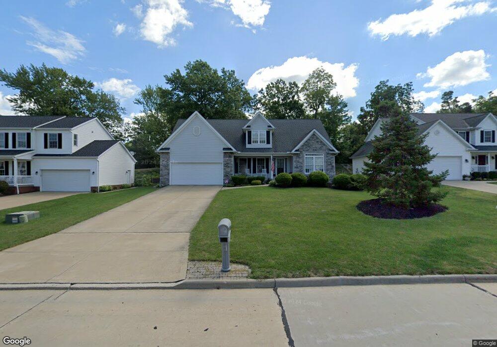 2141 Kimberly Ct, Wickliffe, OH 44092 - photo 1