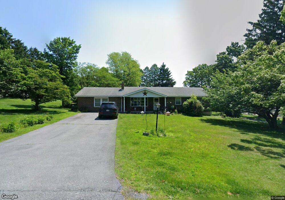 508 Hilldale Dr, Bath, PA 18014 - photo 1