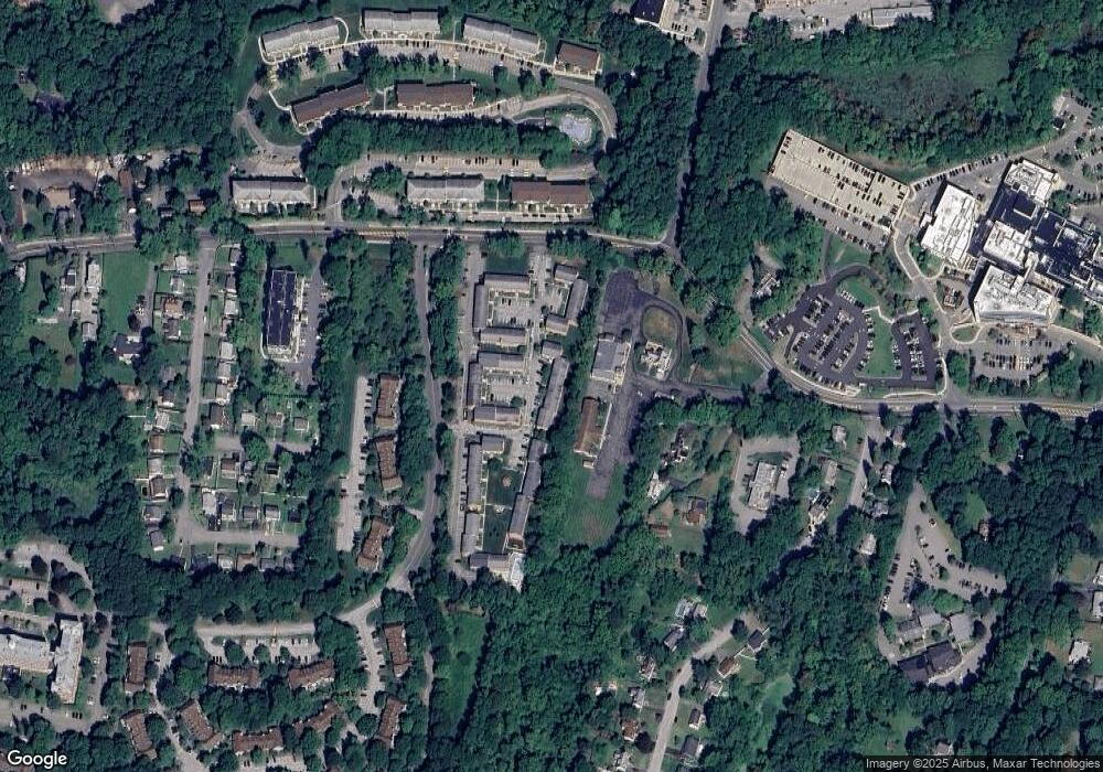 1879 Crompond Rd unit B16, Peekskill, NY 10566 - photo 1