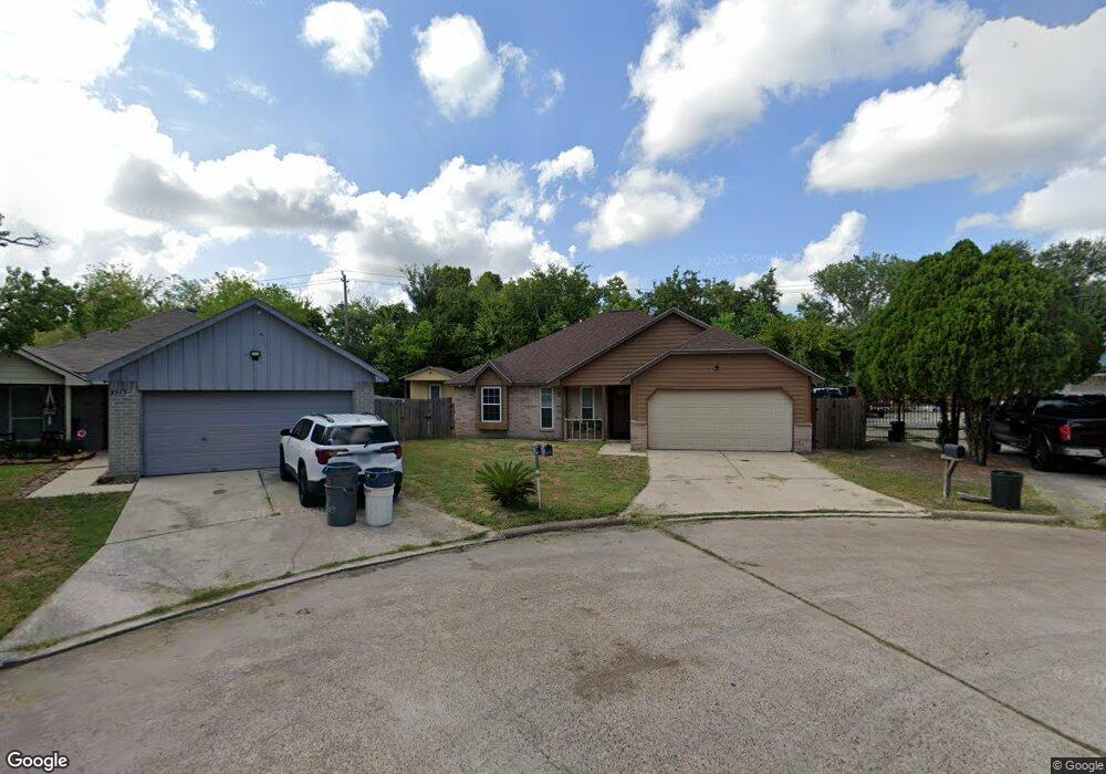 2527 Almenar Cir, Houston, TX 77038 - photo 1