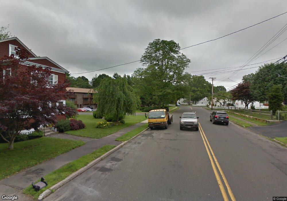 372 Knapps Hwy, Fairfield, CT 06825 - photo 1