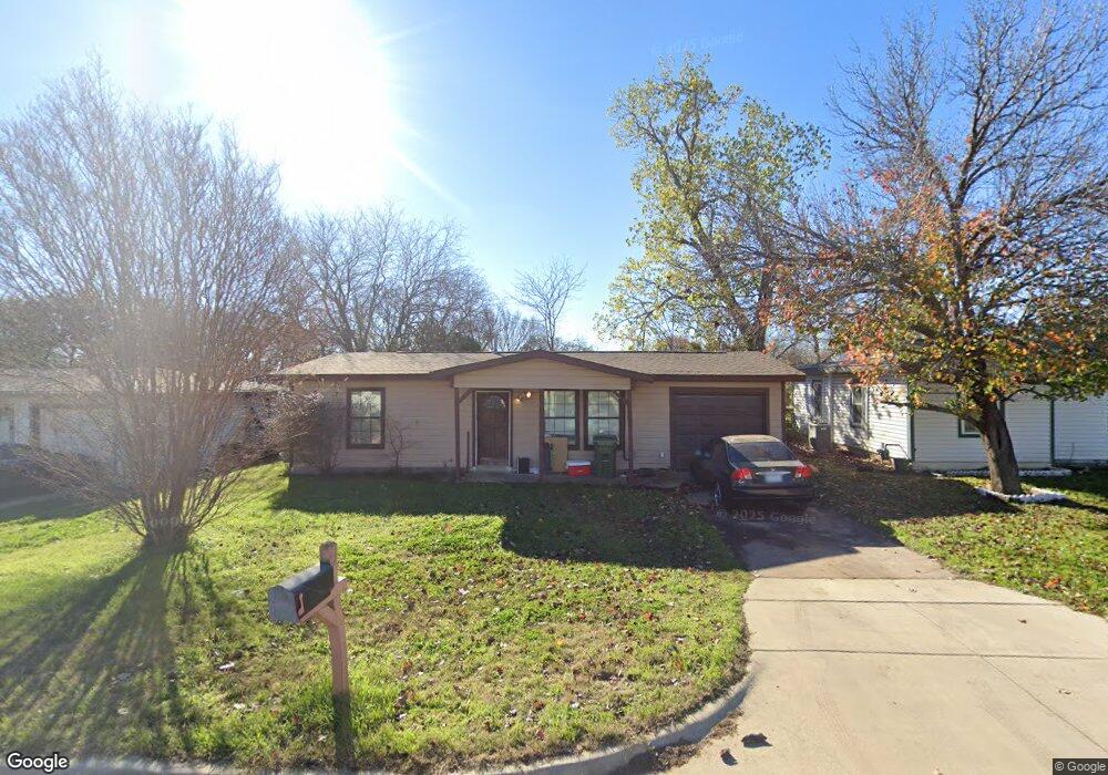 600 Greenway Dr, Hurst, TX 76053 - photo 1
