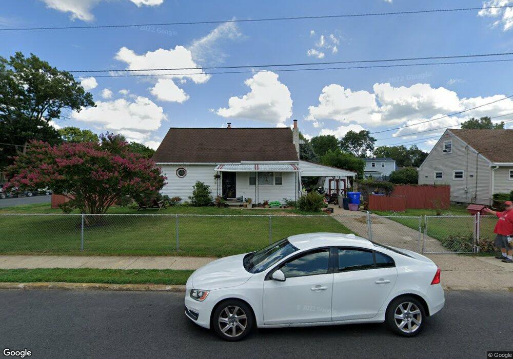 215 Blue Jay Ln, Mount Holly, NJ 08060 - photo 1