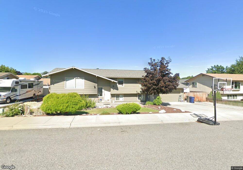 240 Karry Ln SE, East Wenatchee, WA 98802 - photo 1