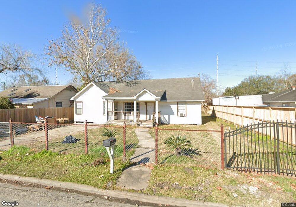 7135 Sloan St, Houston, TX 77087 - photo 1