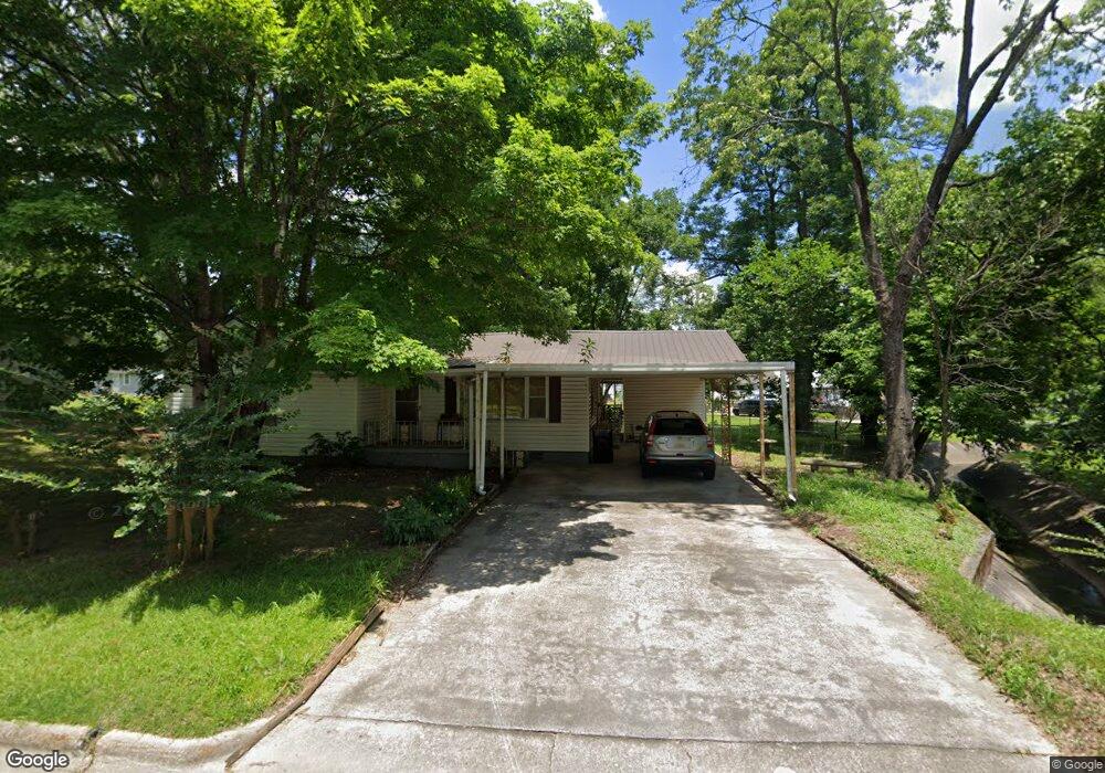 1305 2nd St SW, Cullman, AL 35055 - photo 1