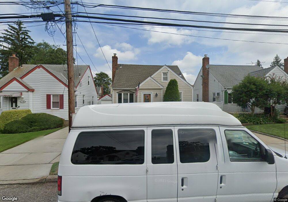 1136 Langdon St, Franklin Square, NY 11010 - photo 1