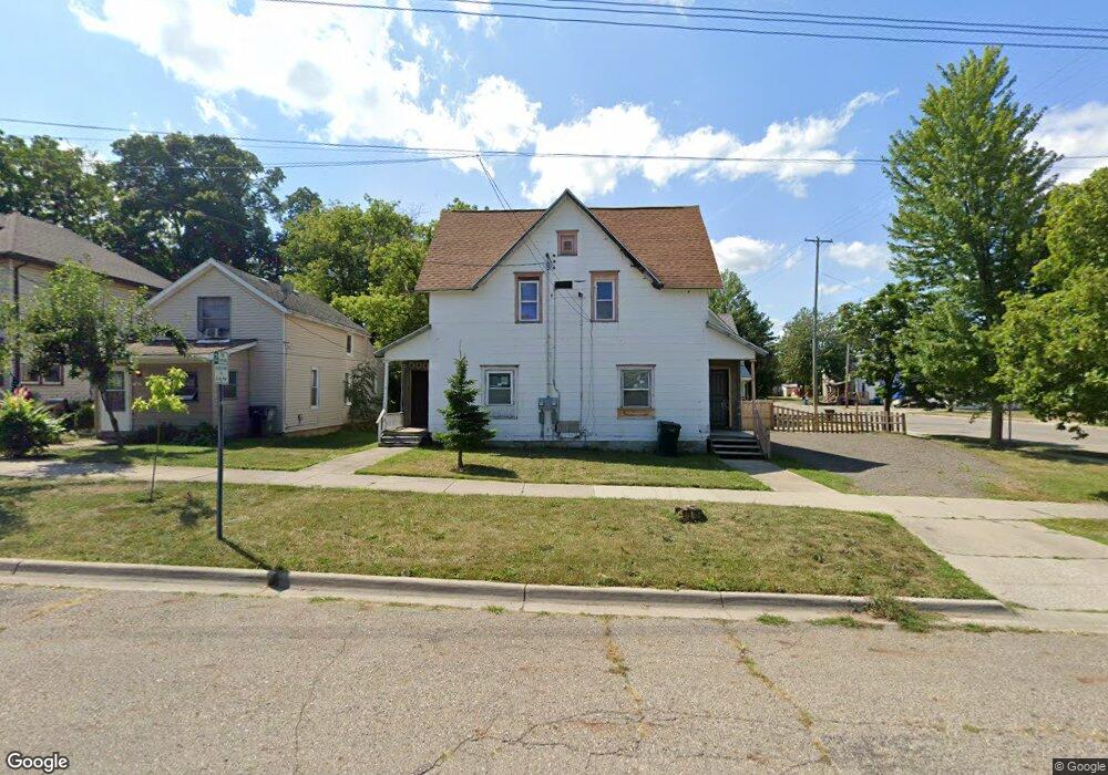 619 N Sycamore St, Lansing, MI 48933 - photo 1