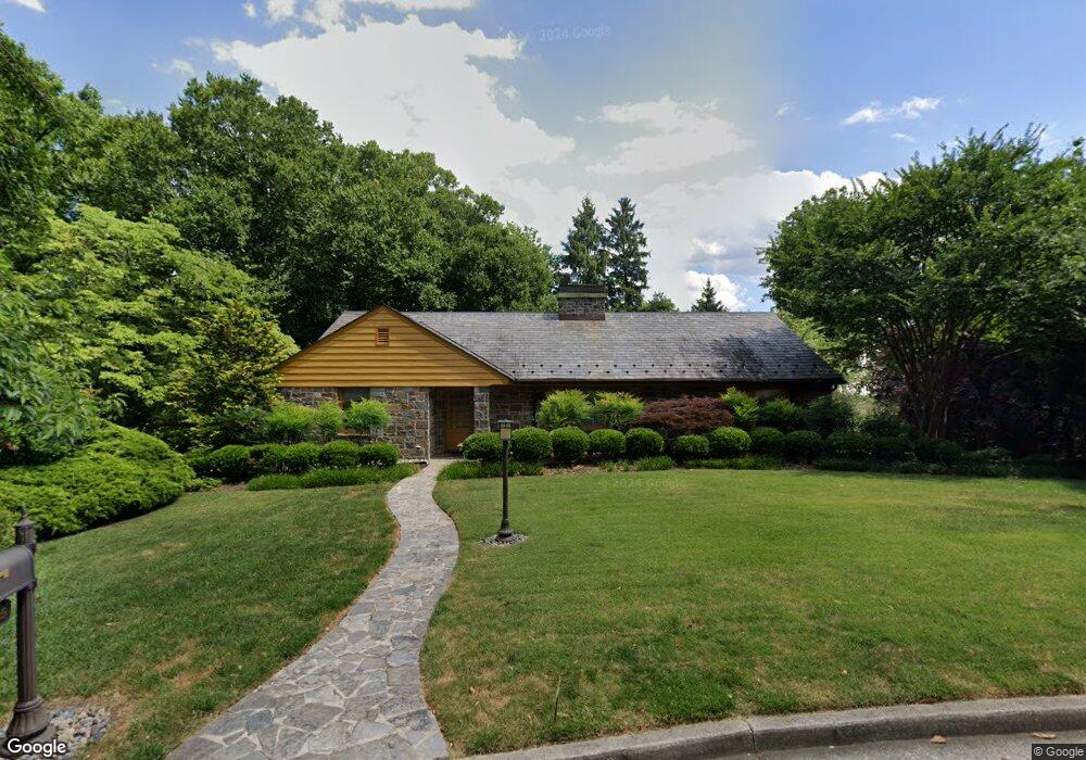 6005 Lakeview Rd, Baltimore, MD 21210 - photo 1