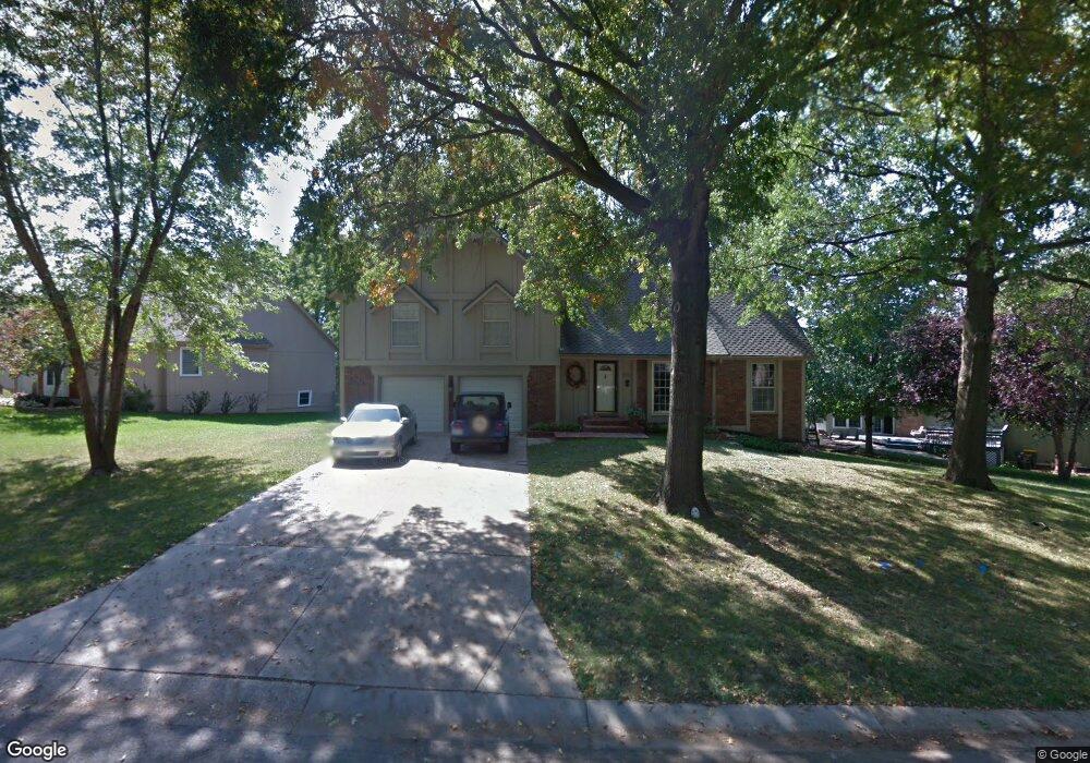 13411 W 77th Place, Shawnee, KS 66216 - photo 1