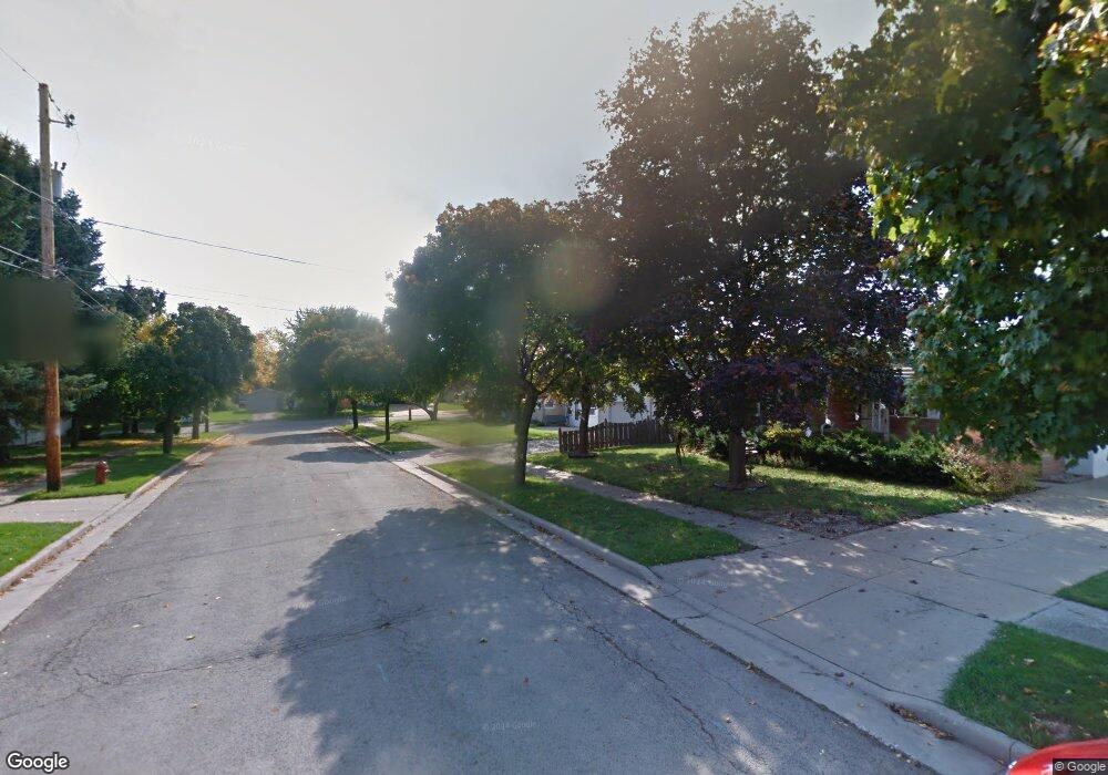 228 Kamps St, Combined Locks, WI 54113 - photo 1