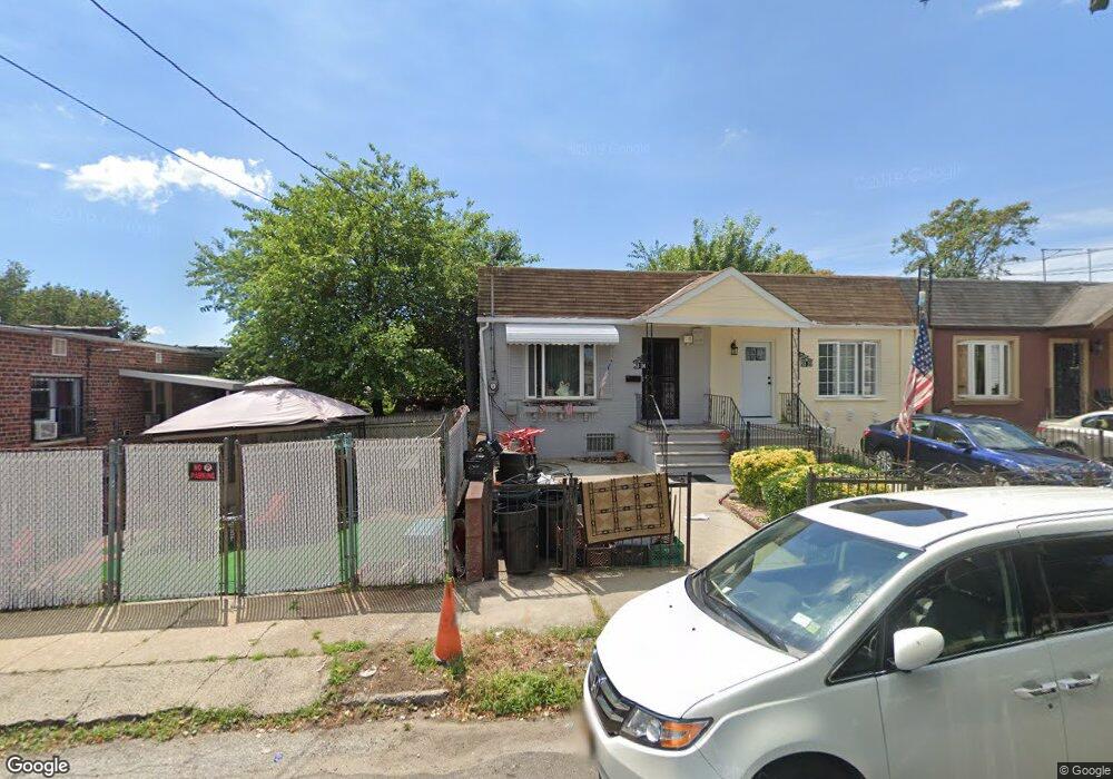 15324 111th Rd, Jamaica, NY 11433 - photo 1