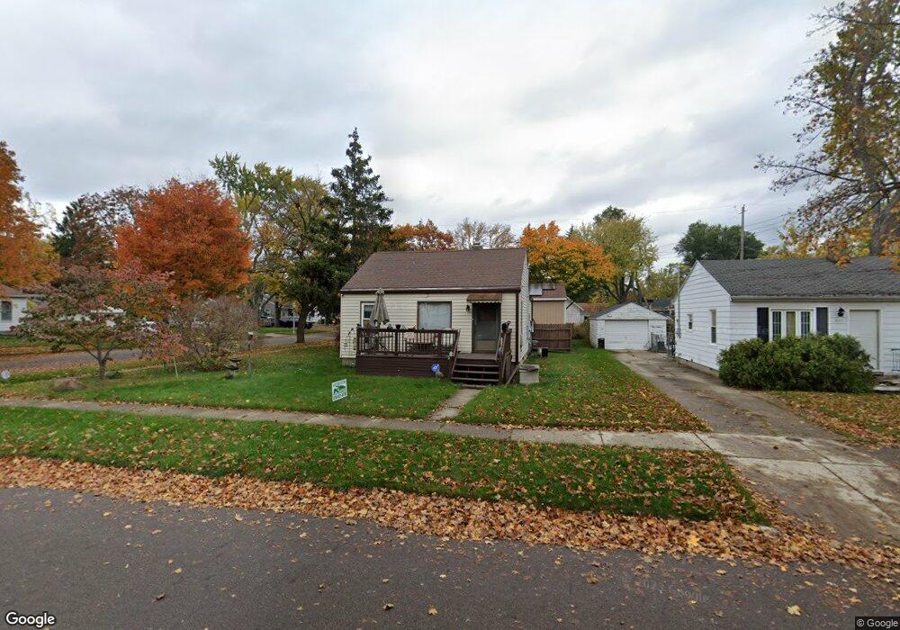 827 Maplehill Ave, Lansing, MI 48910 - photo 1