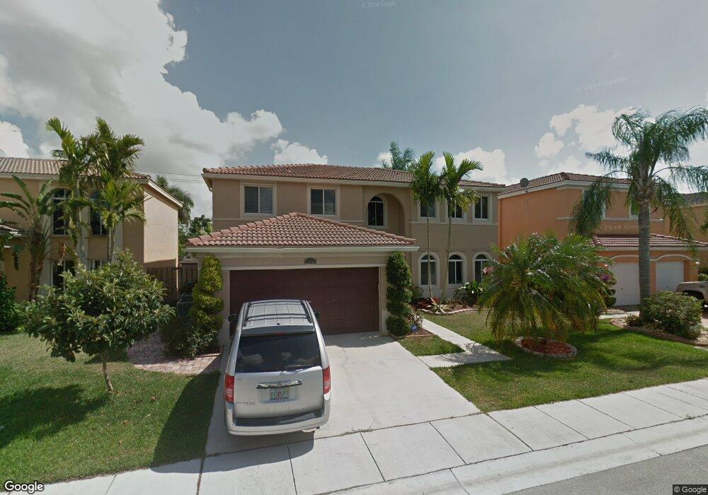 10654 SW 17th Place, Davie, FL 33324 - photo 1