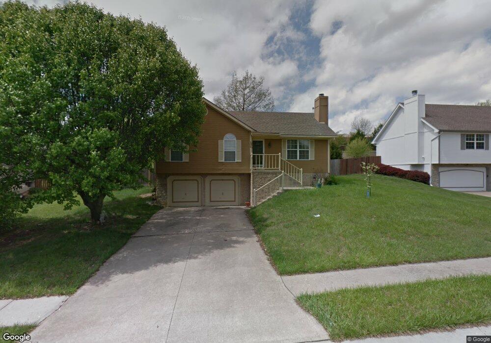 202 N Darrowby Dr, Raymore, MO 64083 - photo 1