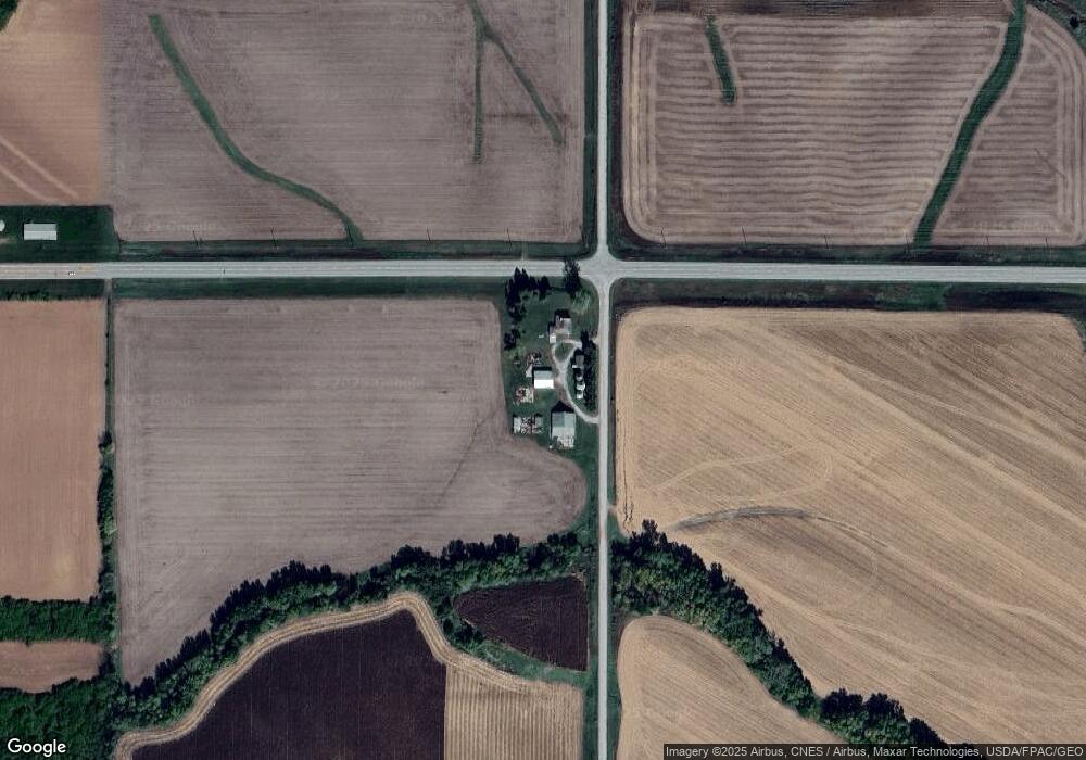 9081 E 20th St N, Newton, IA 50208 - photo 1