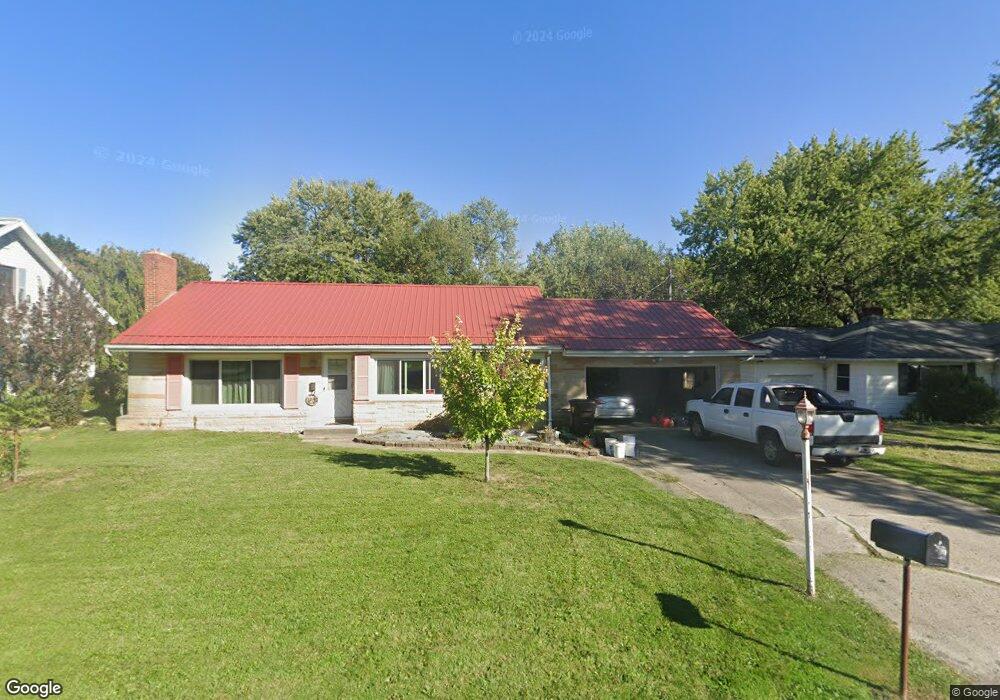 1411 Crayton Ave, Lima, OH 45805 - photo 1