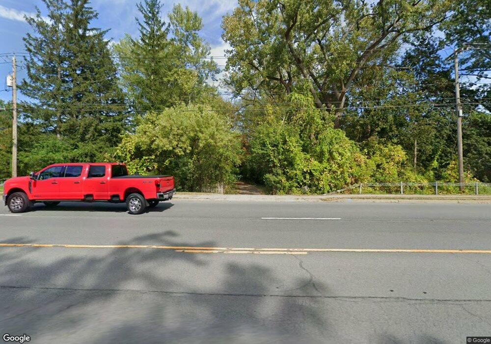 2383 Troy Schenectady Rd, Schenectady, NY 12309 - photo 1