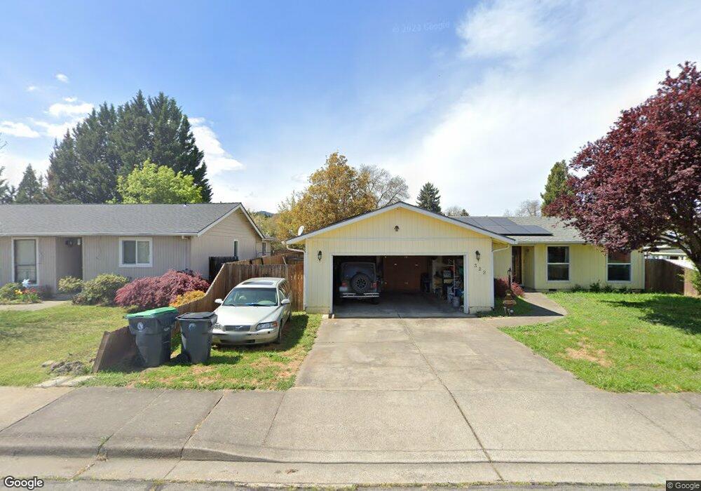 316 Joseph St, Central Point, OR 97502 - photo 1