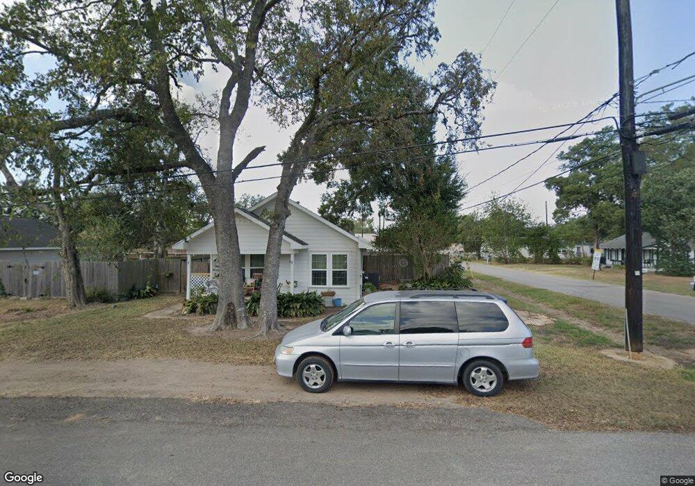 1219 Smith St, Waller, TX 77484 - photo 1