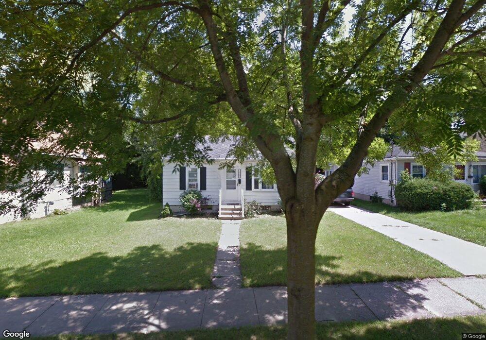 1516 Robertson Ave, Lansing, MI 48915 - photo 1